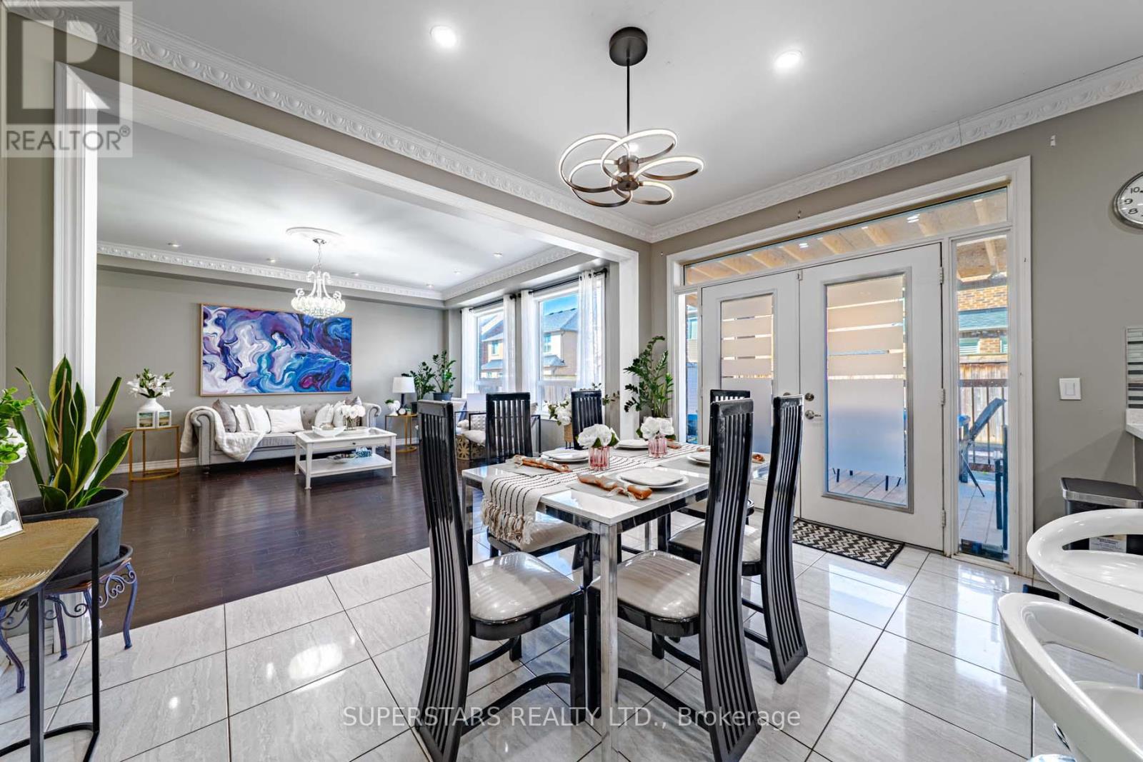 2410 Bridle Road, Oshawa, Ontario  L1L 0E1 - Photo 13 - E13037218