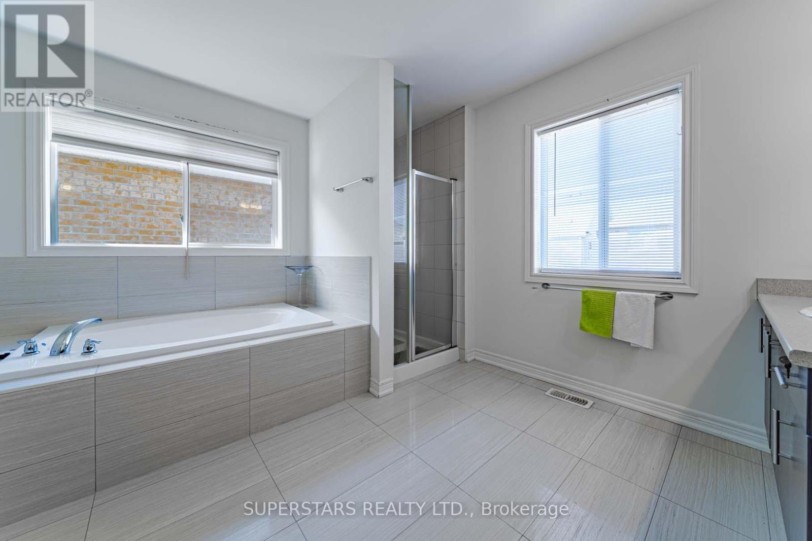 2410 Bridle Road, Oshawa, Ontario  L1L 0E1 - Photo 22 - E13037218