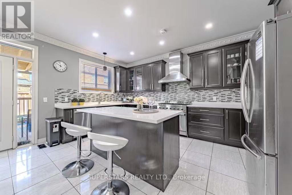 2410 Bridle Road, Oshawa, Ontario  L1L 0E1 - Photo 9 - E13037218