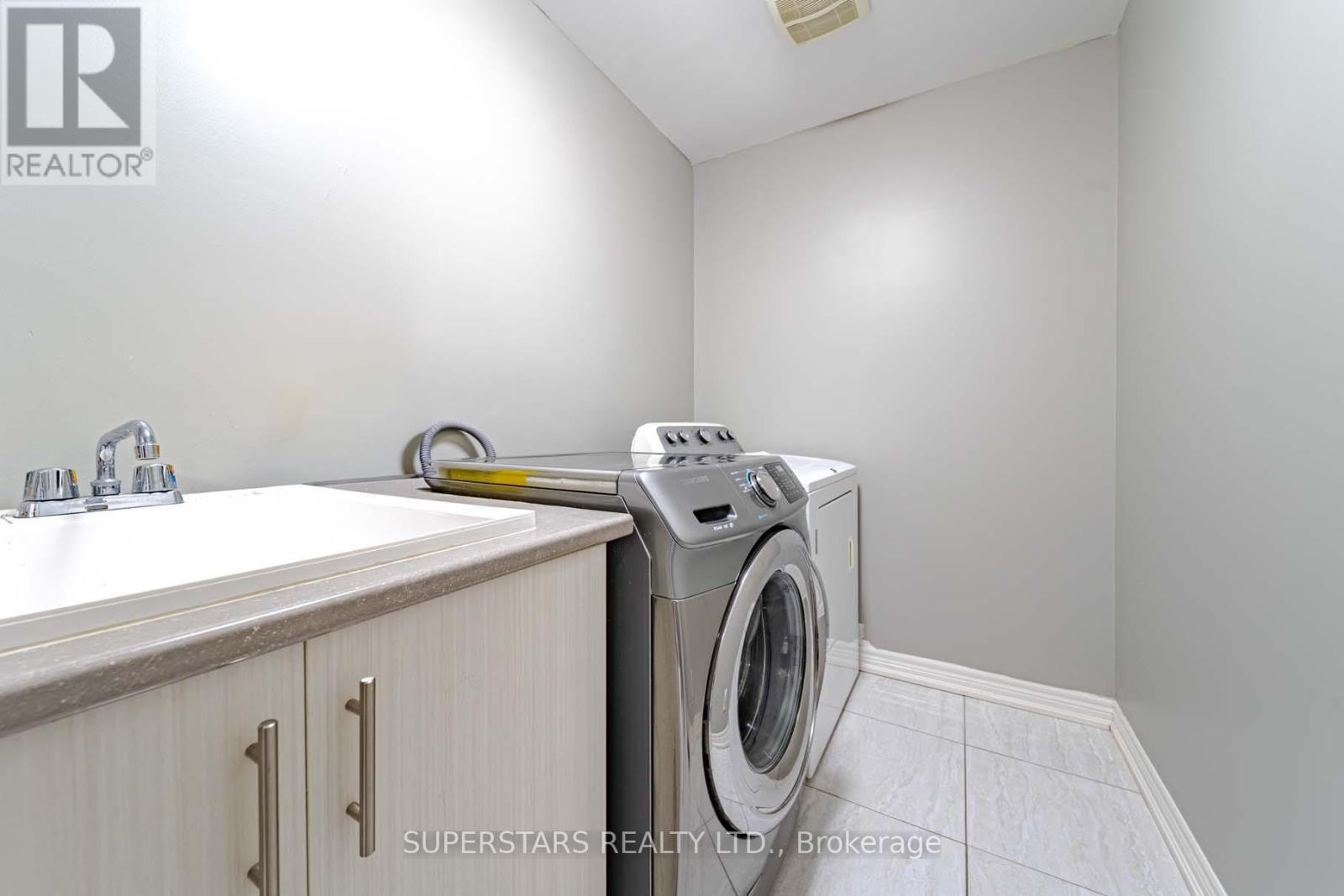 2410 Bridle Road, Oshawa, Ontario  L1L 0E1 - Photo 35 - E13037218