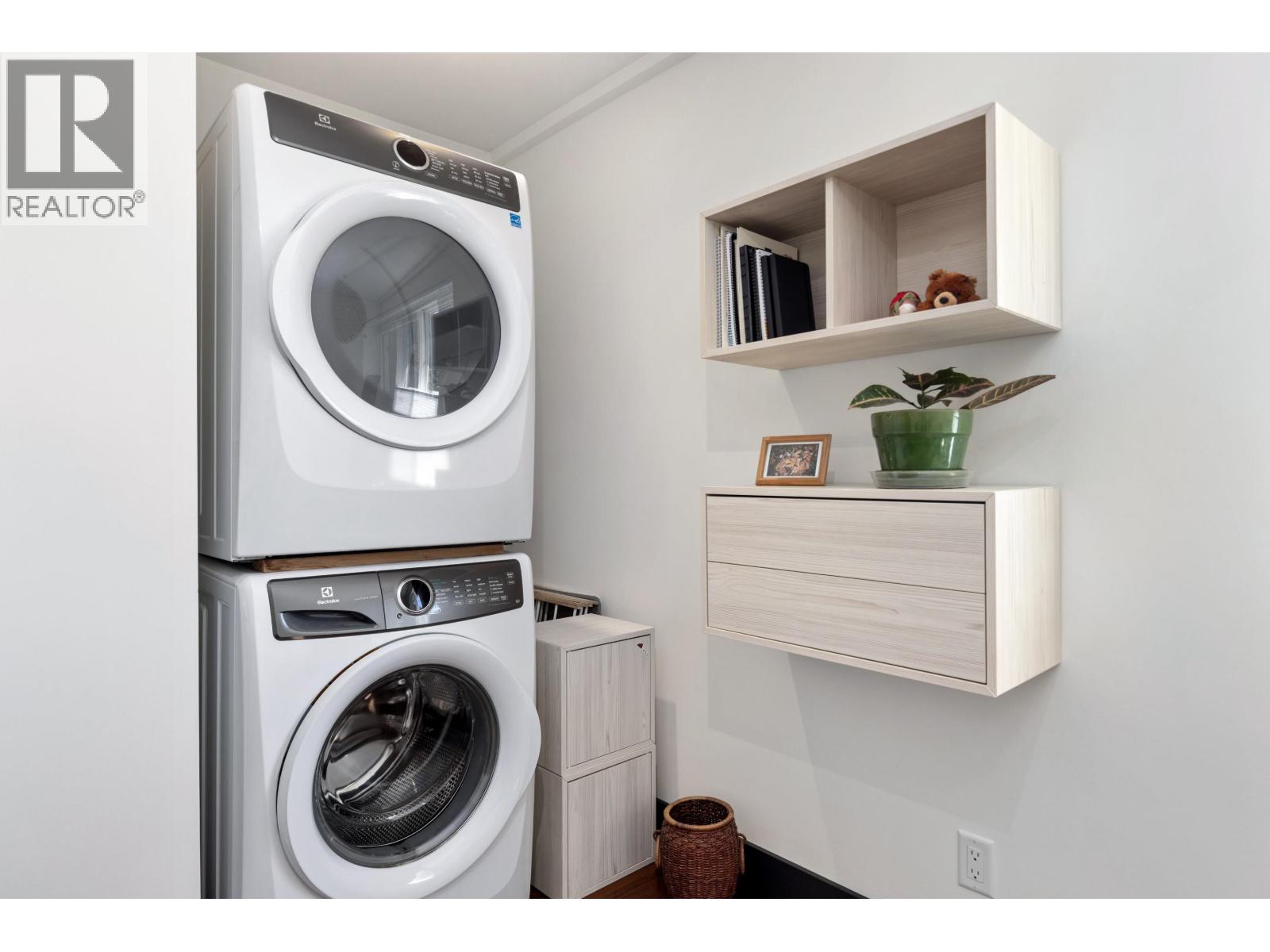 3 1470 Laurel Street, Pemberton, British Columbia  V0N 2L1 - Photo 22 - R3115382