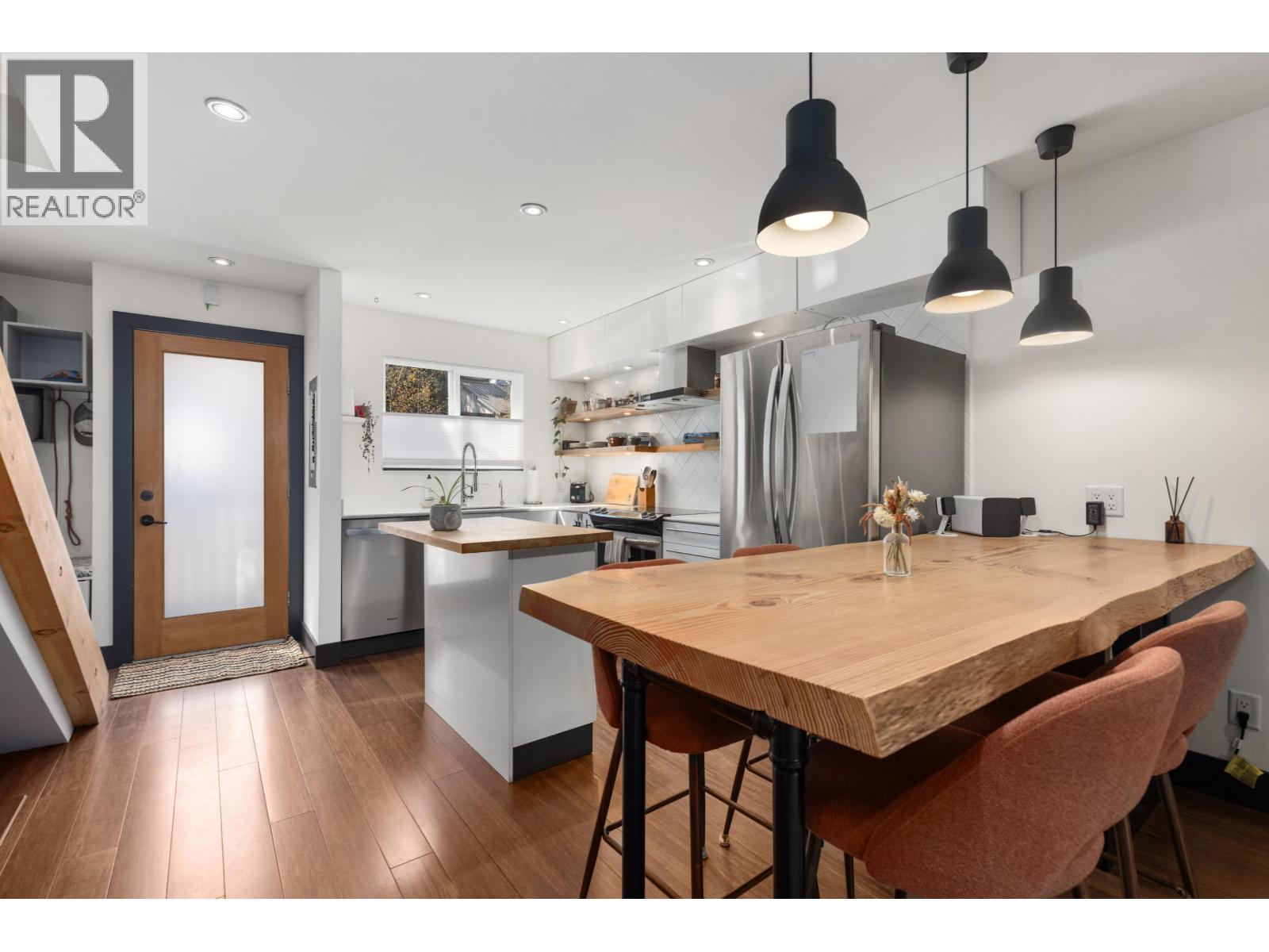 3 1470 Laurel Street, Pemberton, British Columbia  V0N 2L1 - Photo 9 - R3115382