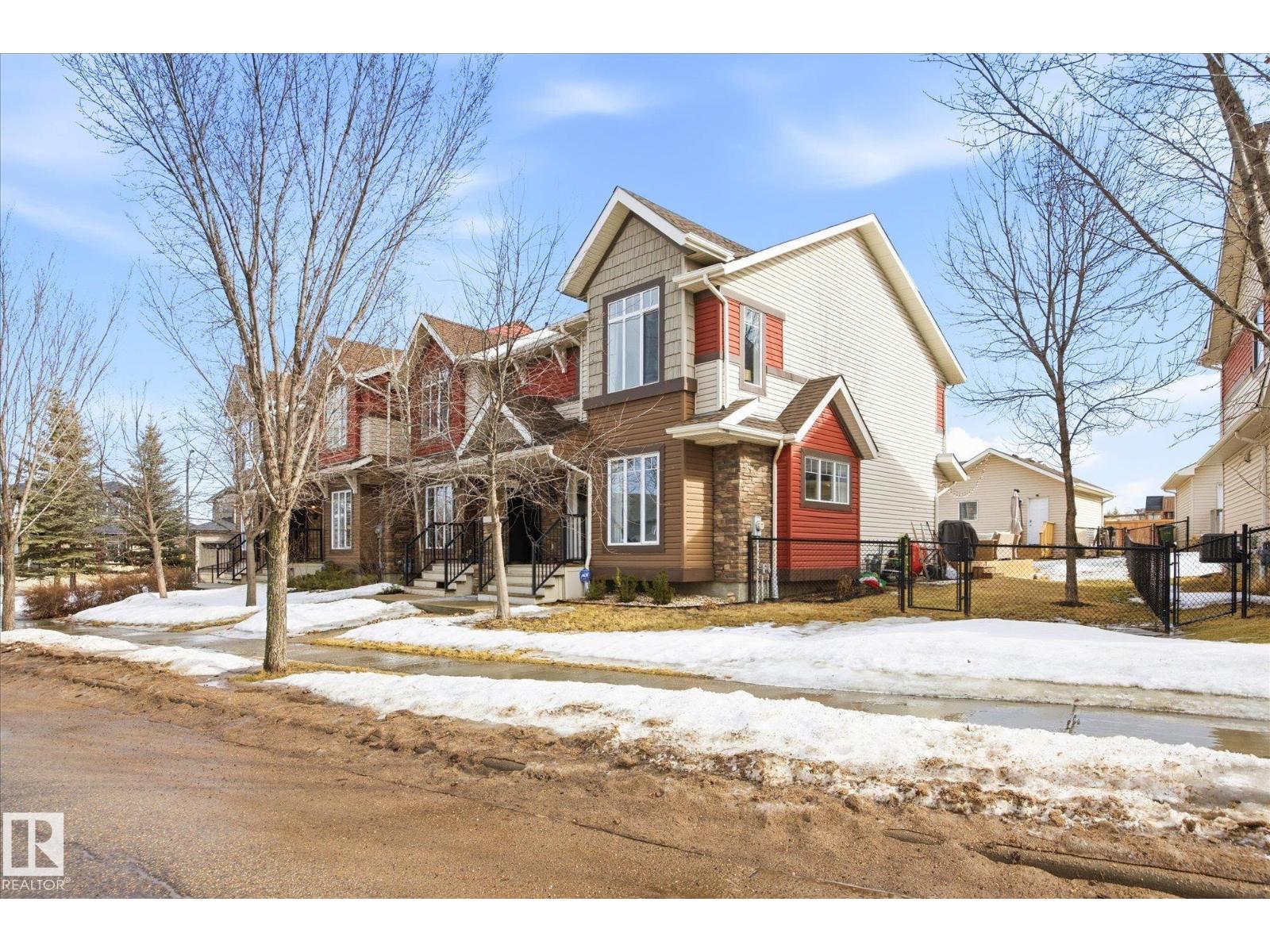 2061 Trumpeter Wy Nw, Edmonton, Alberta  T5S 0E7 - Photo 2 - E4483839