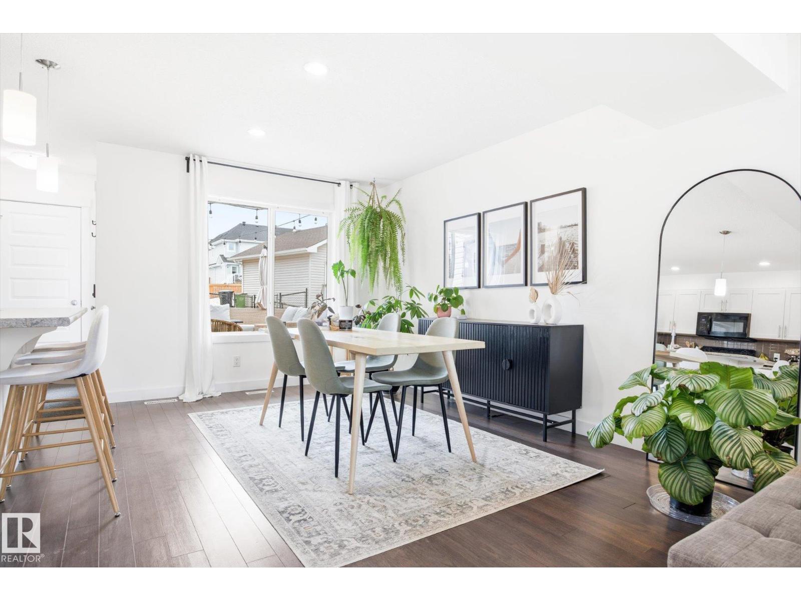 2061 Trumpeter Wy Nw, Edmonton, Alberta  T5S 0E7 - Photo 9 - E4483839