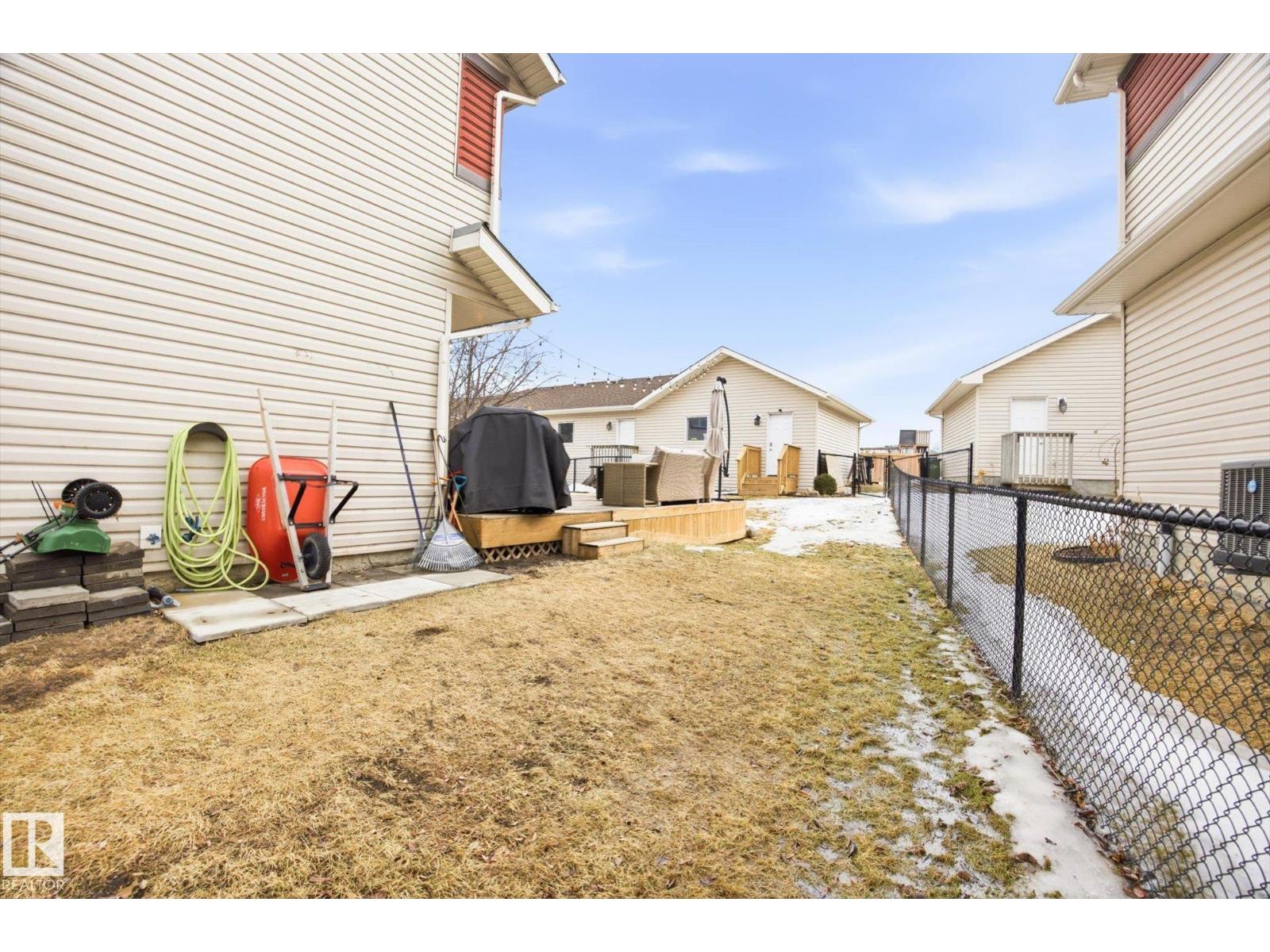 2061 Trumpeter Wy Nw, Edmonton, Alberta  T5S 0E7 - Photo 36 - E4483839