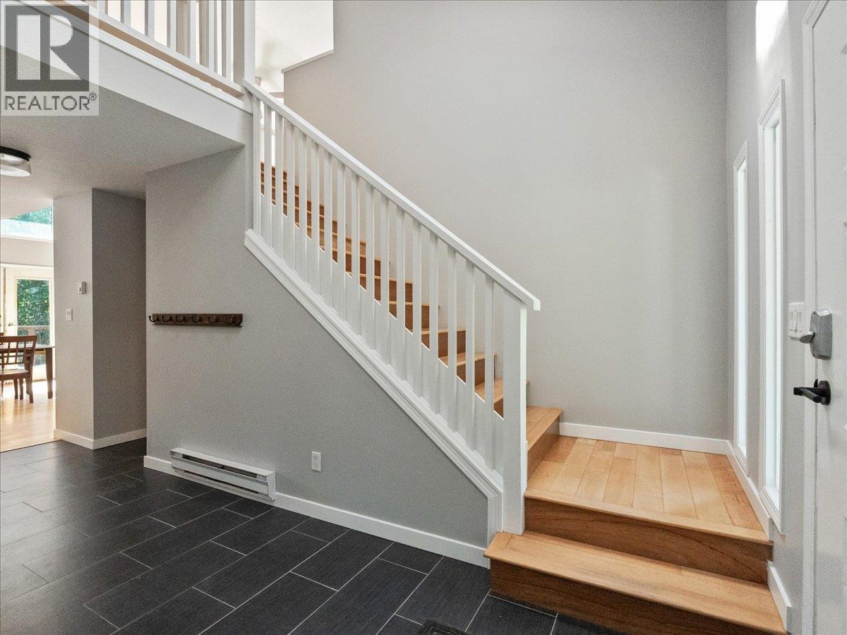 6172 Slocan River Road, Winlaw, British Columbia  V0G 2J0 - Photo 16 - 10384605