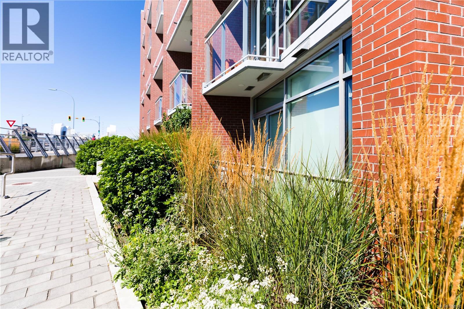 M11 456 Pandora Ave, Victoria, British Columbia  V8W 3C6 - Photo 8 - 1008541