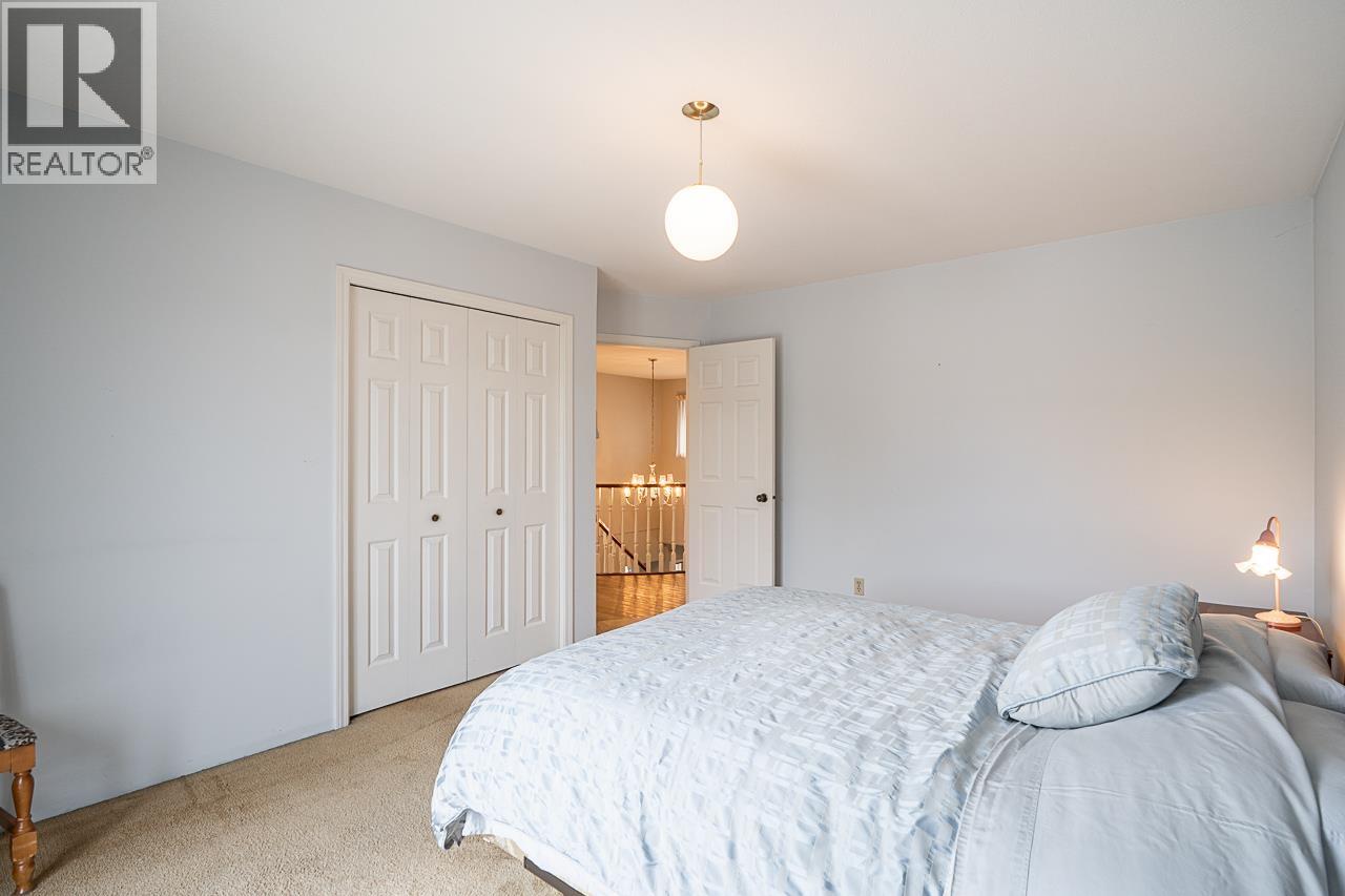 2235 W 16th Avenue, Vancouver, British Columbia  V6K 3B4 - Photo 10 - R3115412