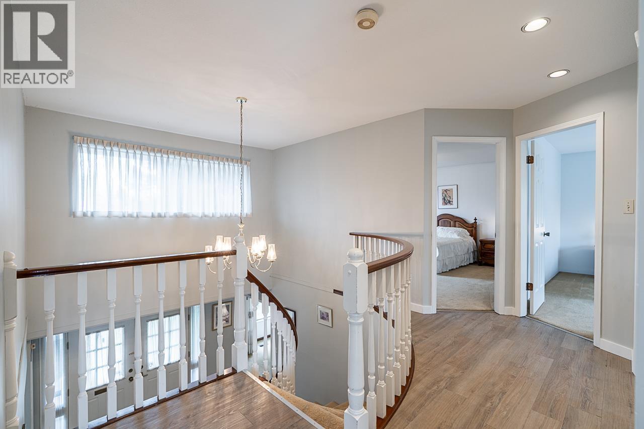 2235 W 16th Avenue, Vancouver, British Columbia  V6K 3B4 - Photo 16 - R3115412