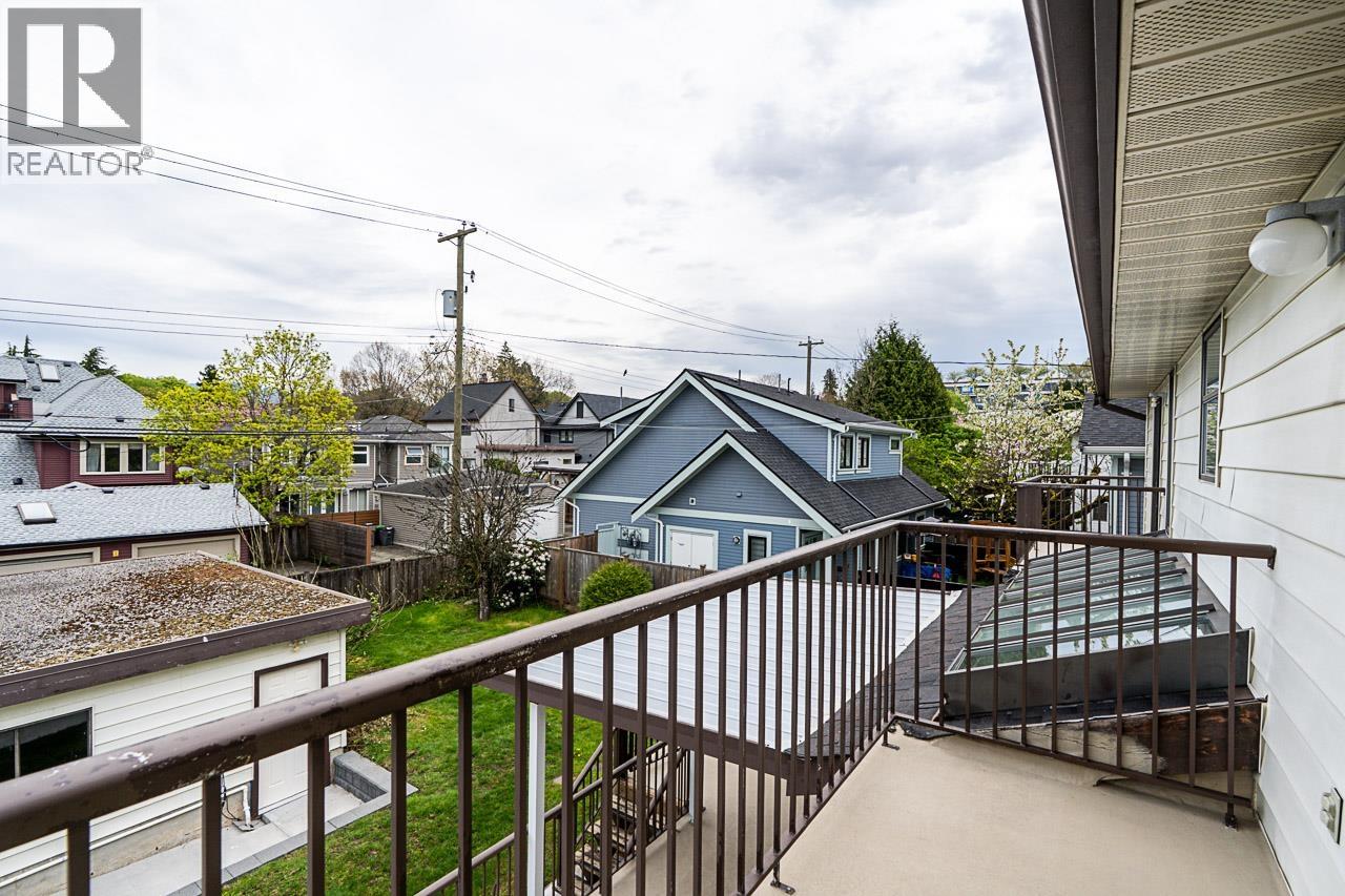 2235 W 16th Avenue, Vancouver, British Columbia  V6K 3B4 - Photo 32 - R3115412