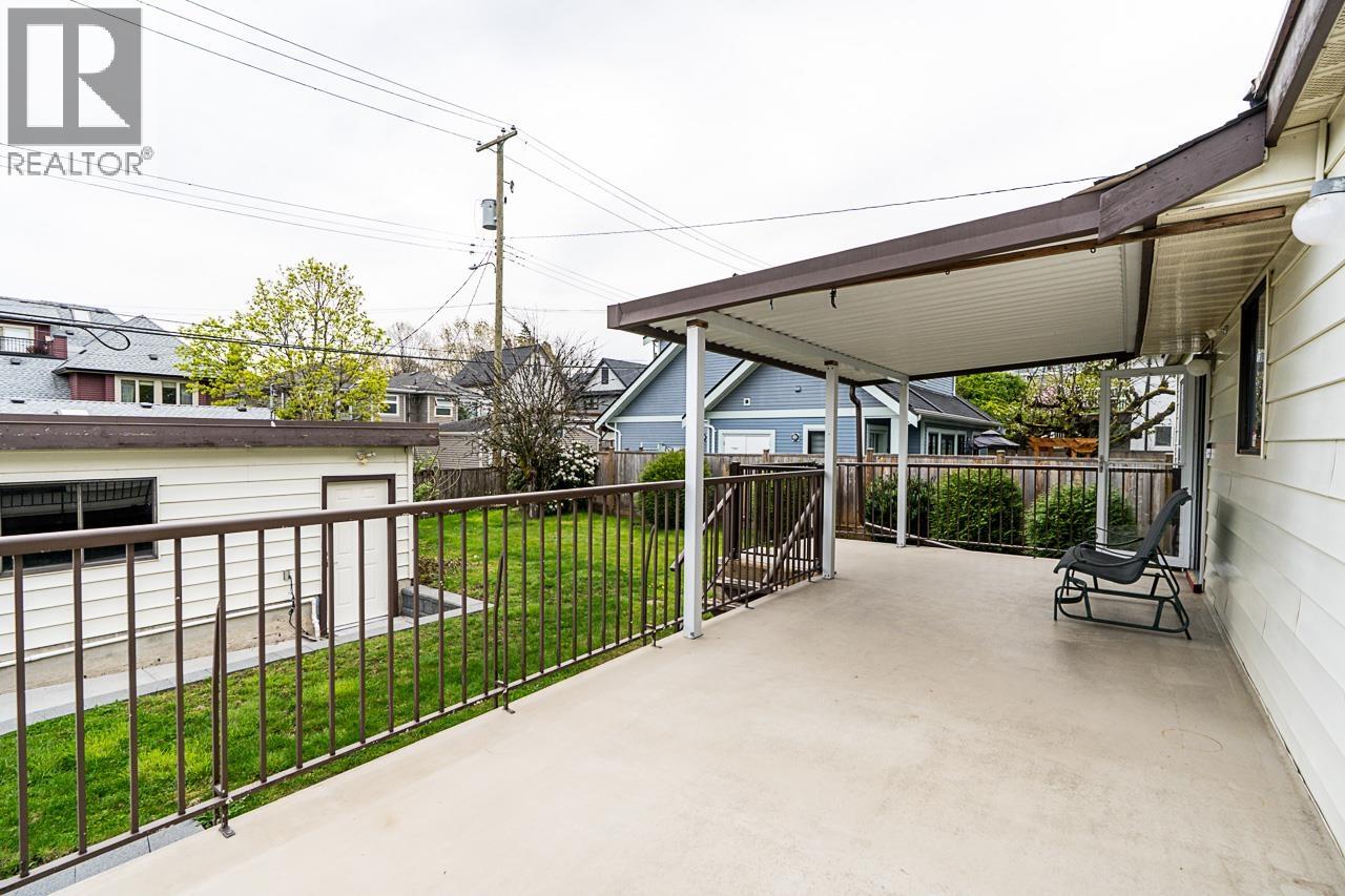 2235 W 16th Avenue, Vancouver, British Columbia  V6K 3B4 - Photo 34 - R3115412