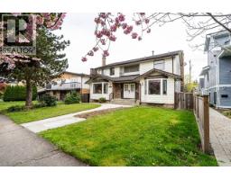 2235 W 16TH AVENUE, Vancouver, British Columbia