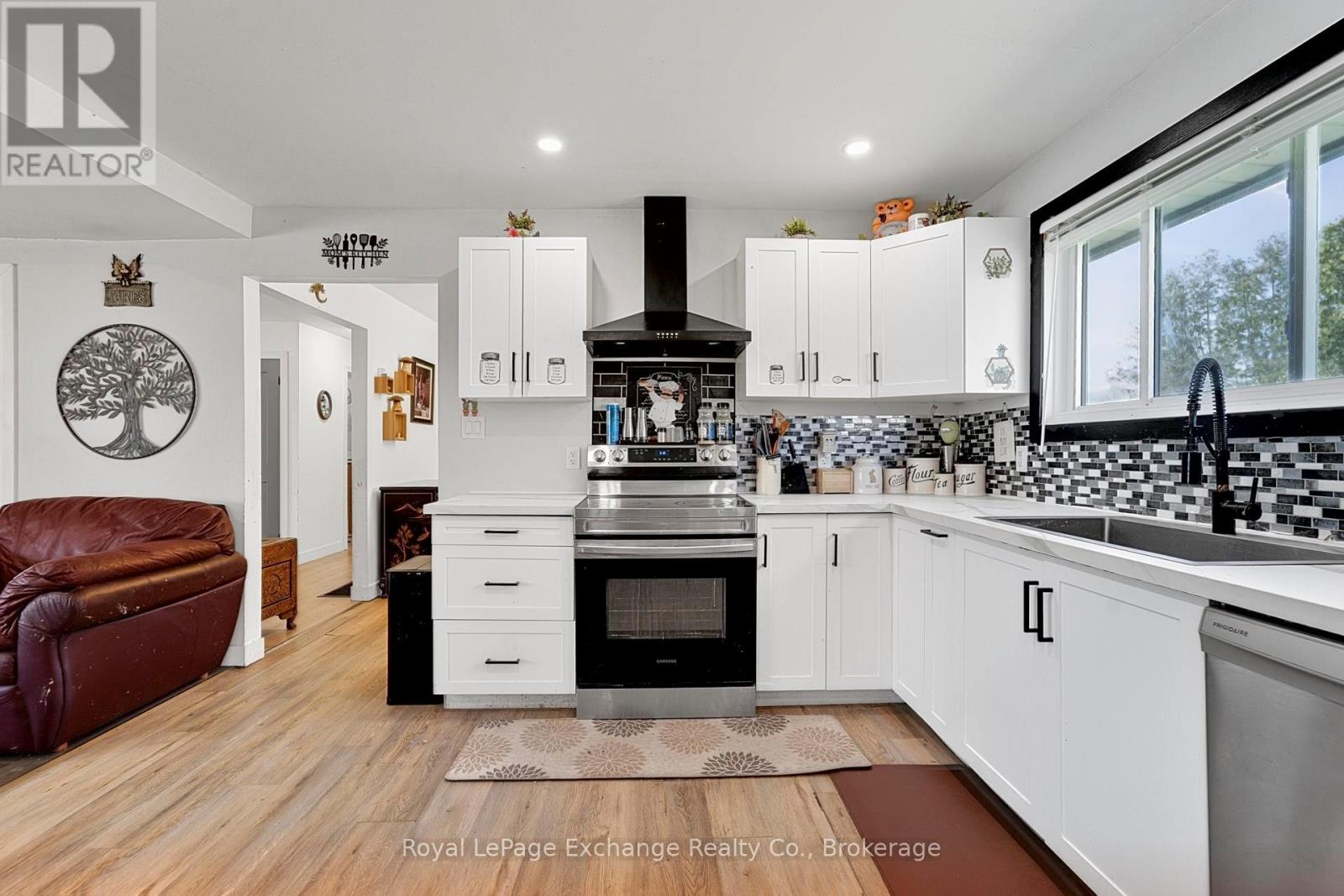 34 Queen Avenue, Bluewater, Ontario  N0M 1J0 - Photo 18 - X13038540