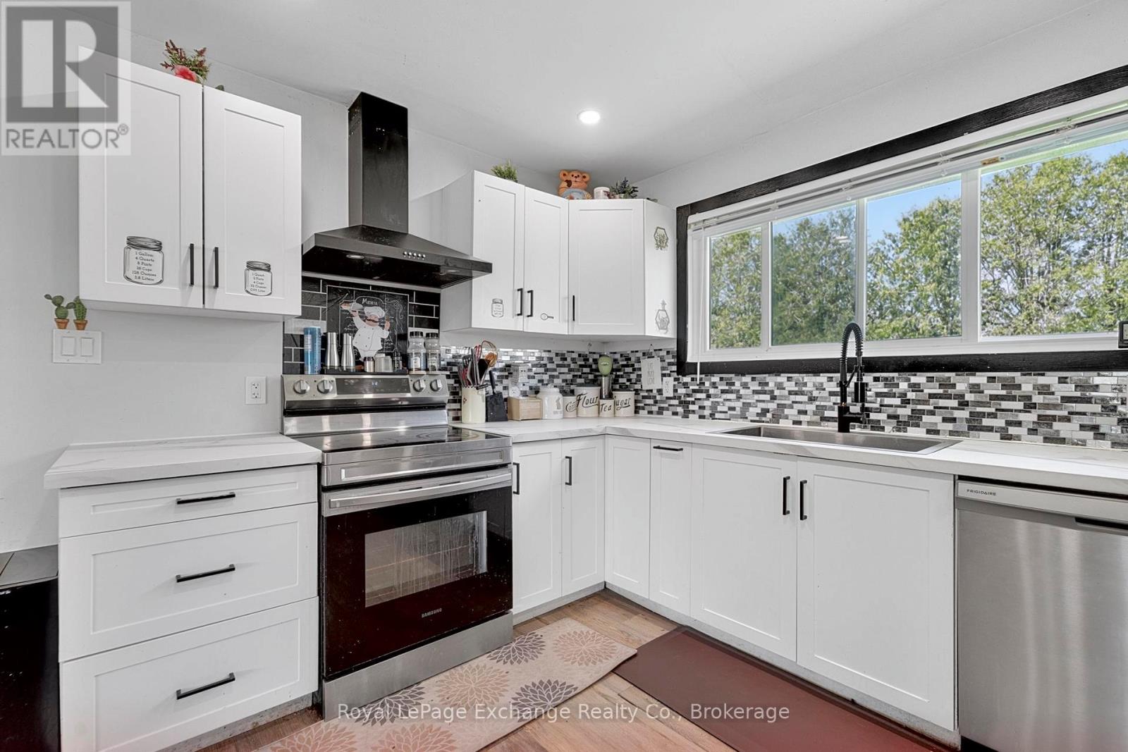 34 Queen Avenue, Bluewater, Ontario  N0M 1J0 - Photo 19 - X13038540