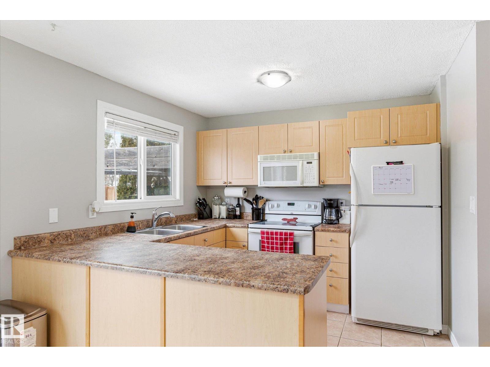 70 Stirling Rd Nw Nw, Edmonton, Alberta  T5X 4C3 - Photo 18 - E4483912