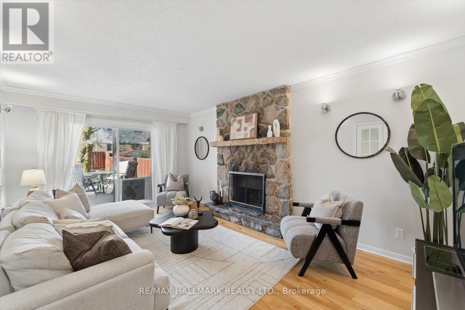 1156 Gloucester Square, Pickering, Ontario  L1V 3P6 - Photo 15 - E13038534