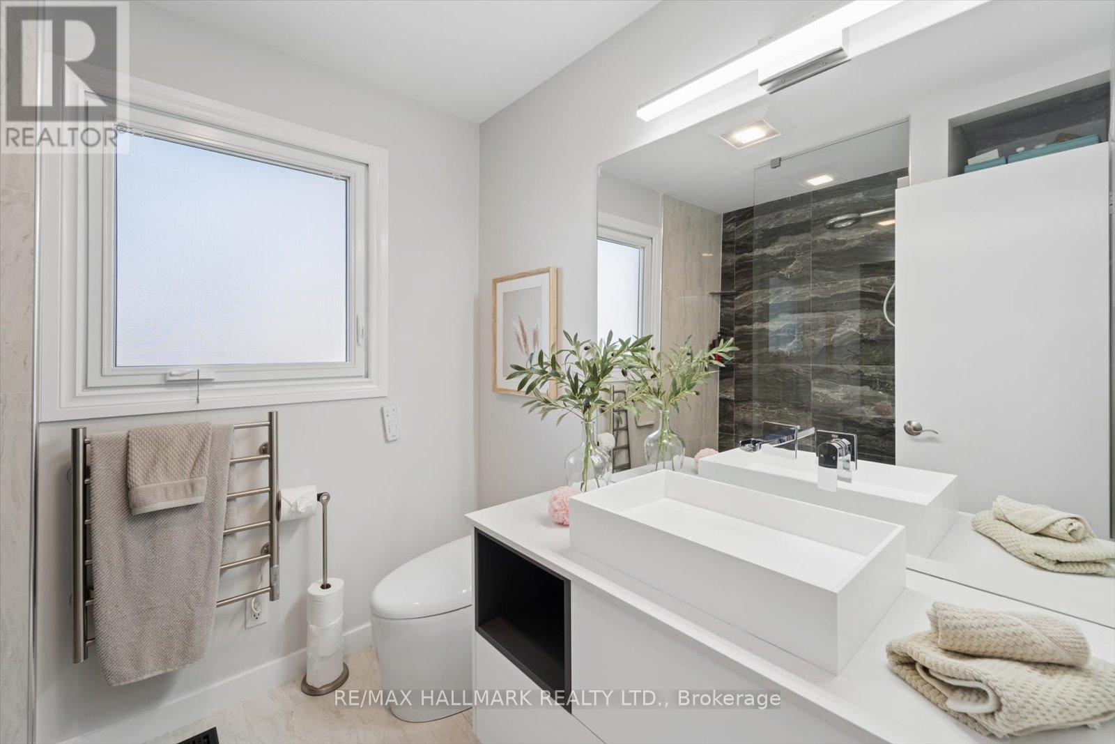 1156 Gloucester Square, Pickering, Ontario  L1V 3P6 - Photo 22 - E13038534