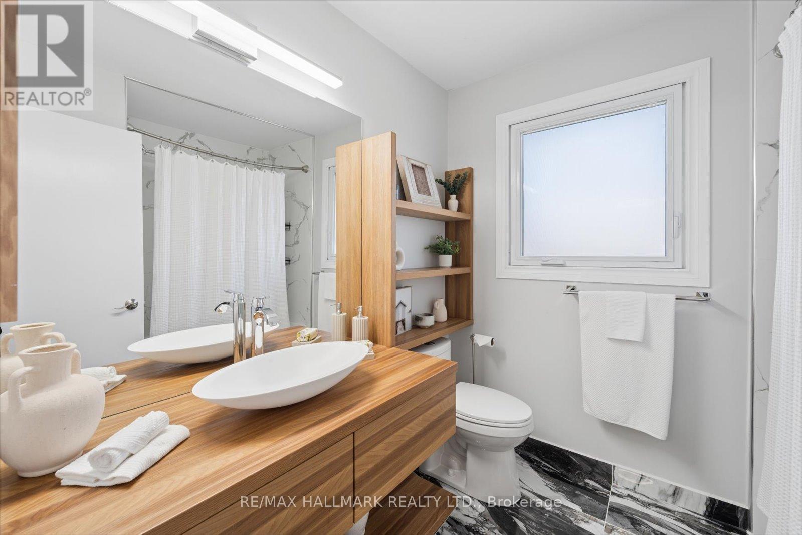 1156 Gloucester Square, Pickering, Ontario  L1V 3P6 - Photo 32 - E13038534