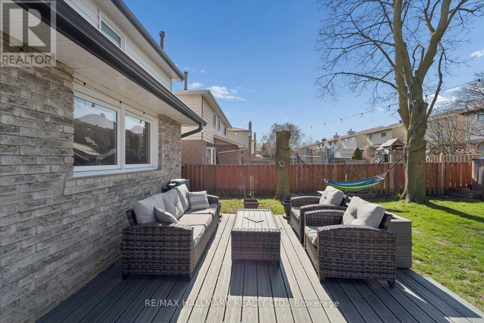 1156 Gloucester Square, Pickering, Ontario  L1V 3P6 - Photo 47 - E13038534