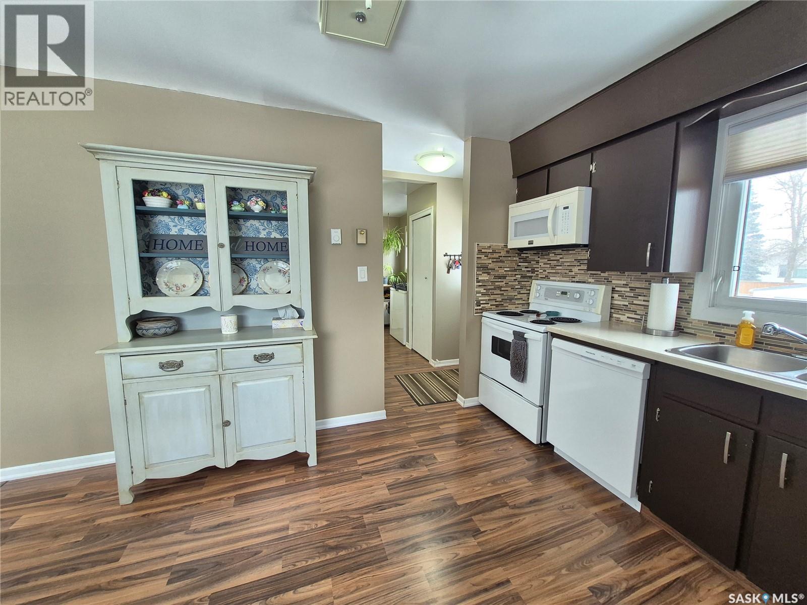 309 Frederick Street, Ogema, Saskatchewan  S0C 1Y0 - Photo 12 - SK033314