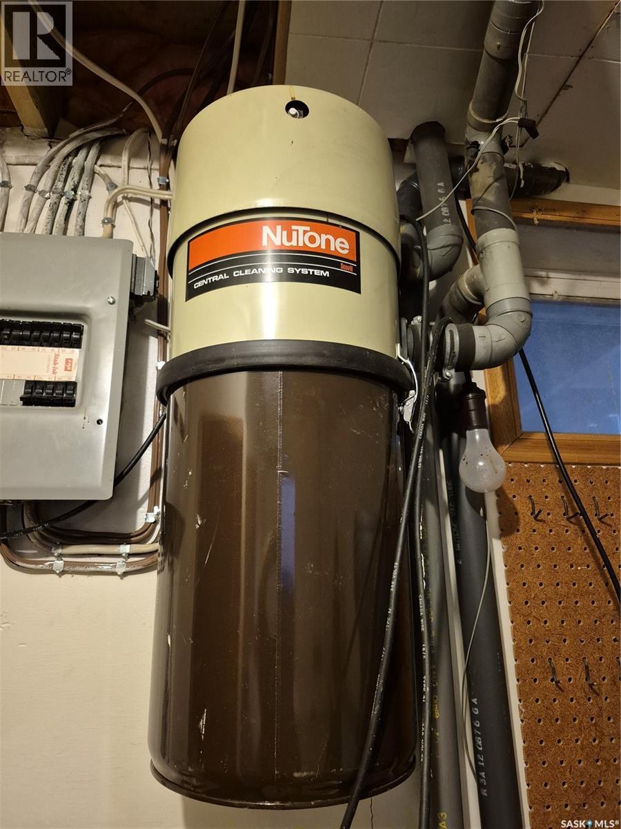 309 Frederick Street, Ogema, Saskatchewan  S0C 1Y0 - Photo 38 - SK033314