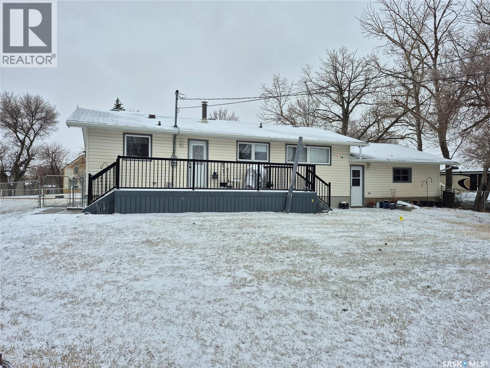 309 Frederick Street, Ogema, Saskatchewan  S0C 1Y0 - Photo 43 - SK033314