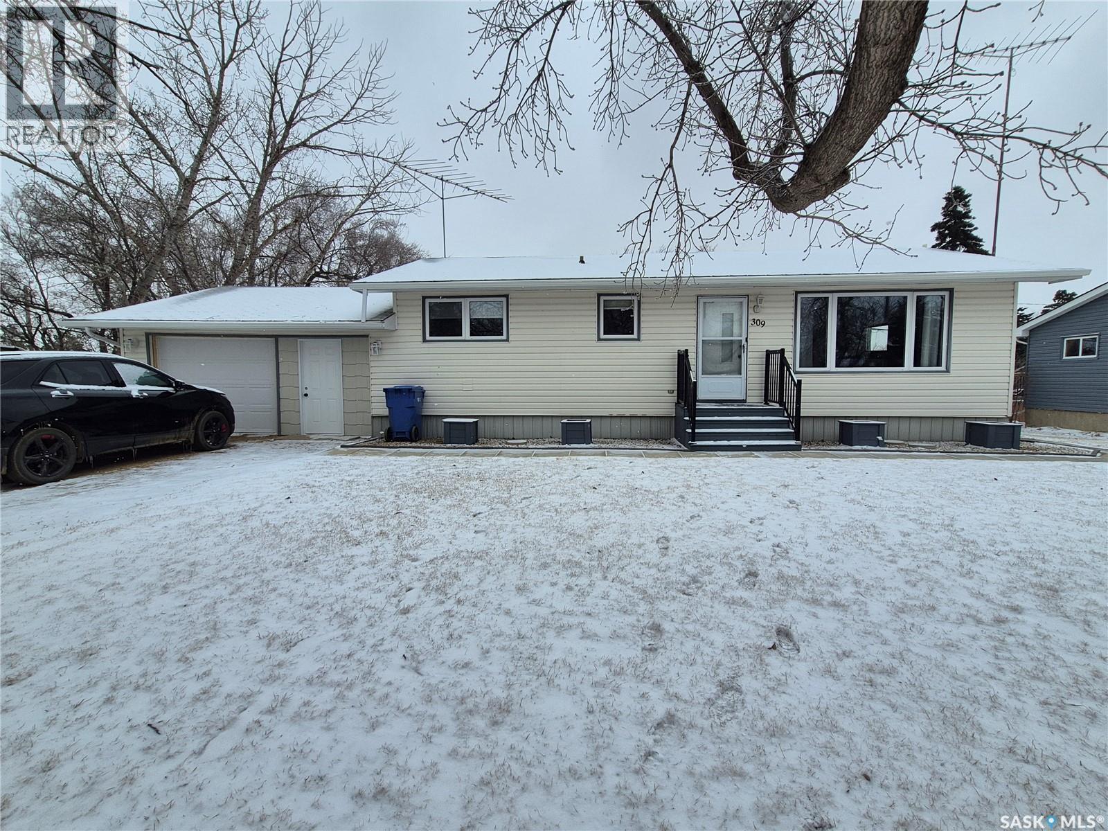 309 Frederick STREET, Ogema, Saskatchewan