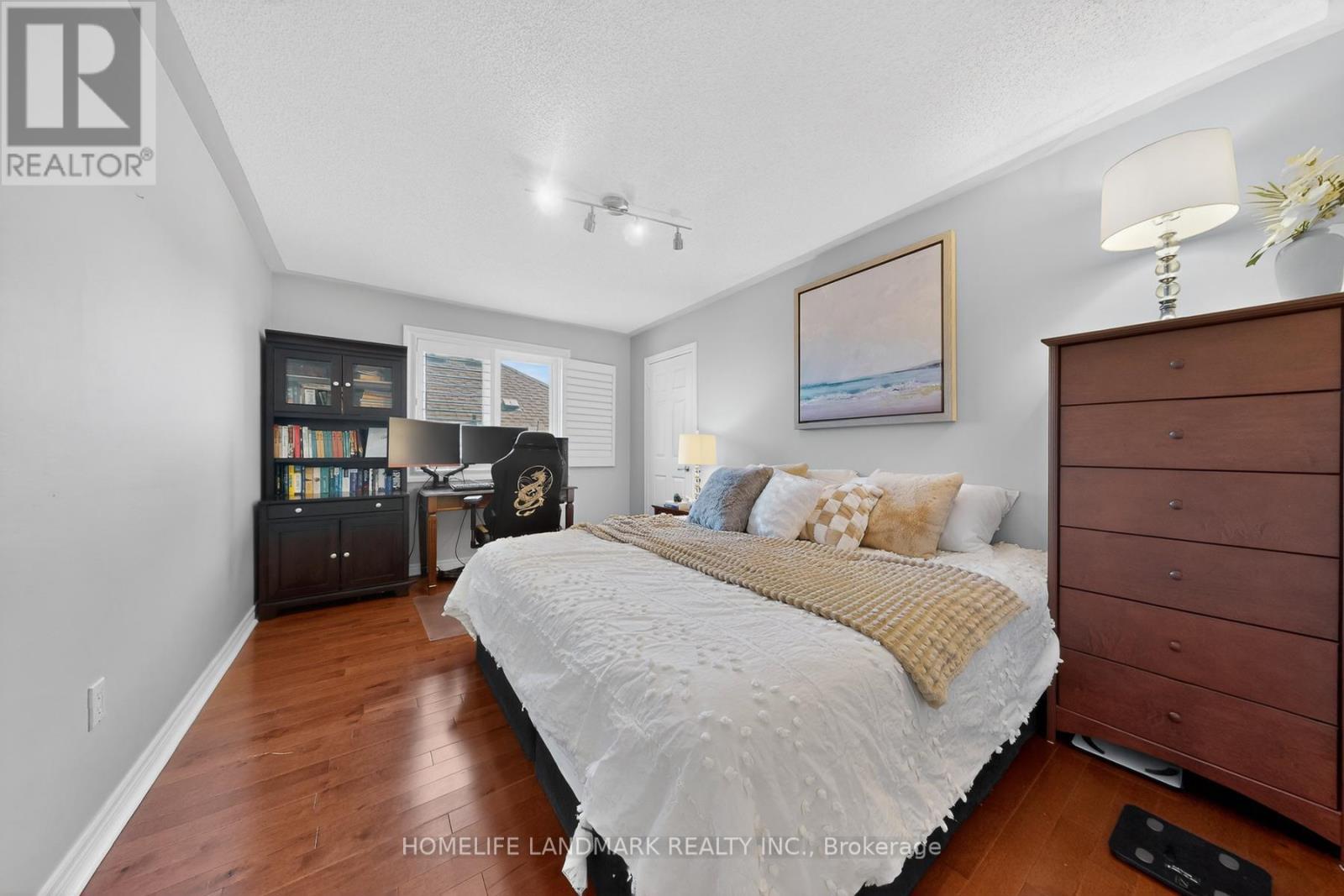 552 Morning Dove Drive, Oakville, Ontario  L6H 7L3 - Photo 18 - W13038554