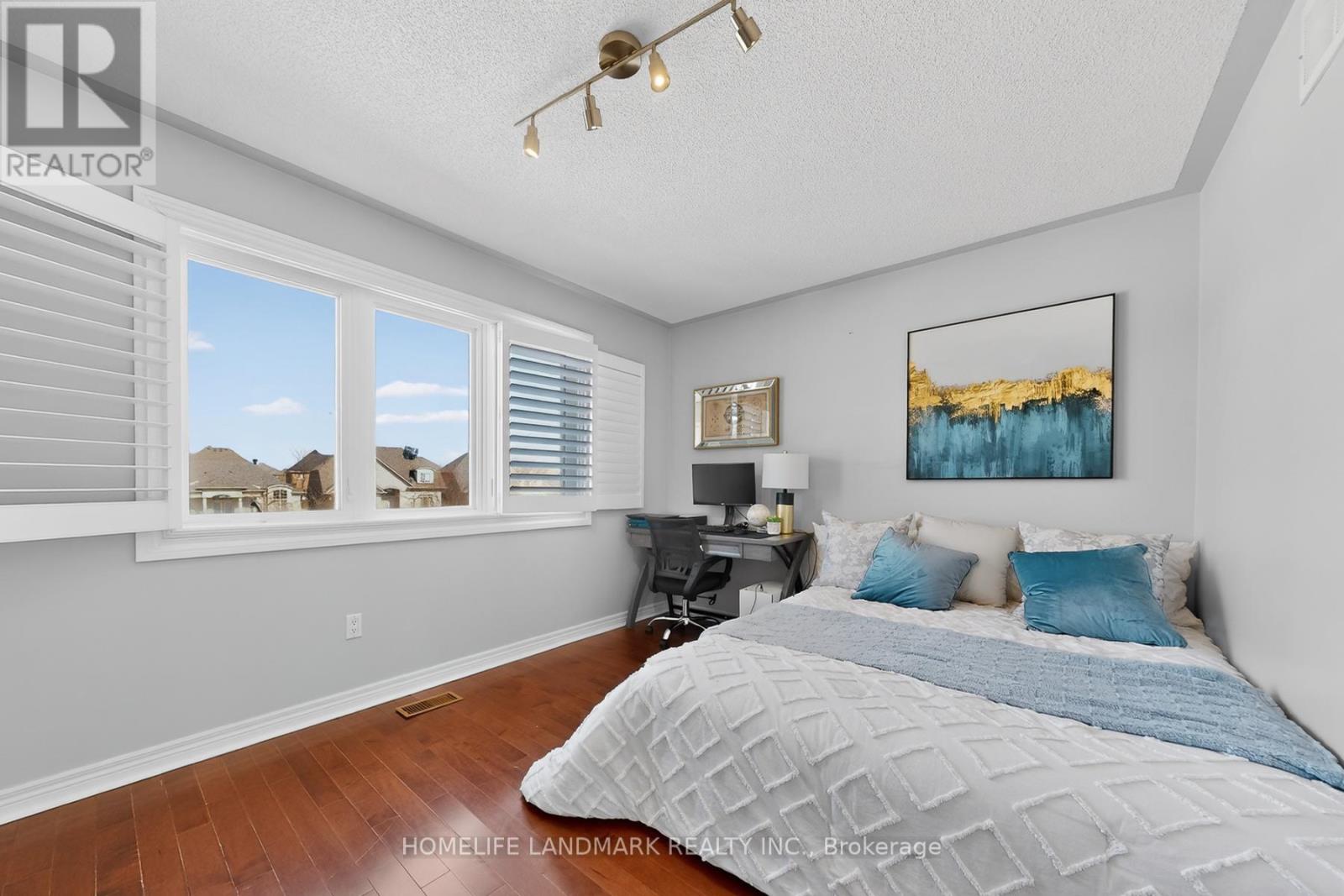 552 Morning Dove Drive, Oakville, Ontario  L6H 7L3 - Photo 19 - W13038554