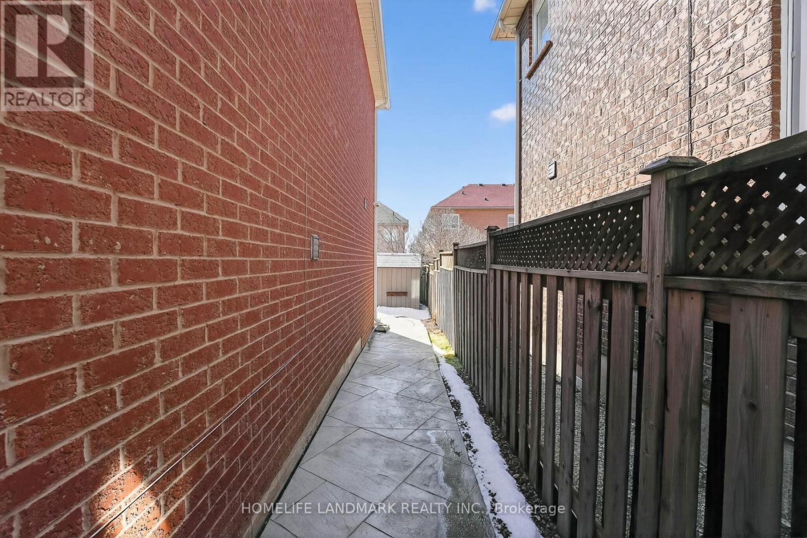 552 Morning Dove Drive, Oakville, Ontario  L6H 7L3 - Photo 26 - W13038554