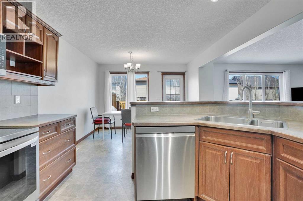 2090 Sagewood Rise SW, Airdrie, Alberta  t4b 3n9 - Photo 9 - A2303730