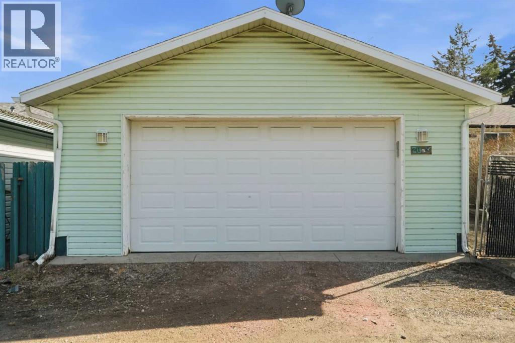 20 Dovely Way SE, Calgary, Alberta  T2B 2K8 - Photo 21 - A2304116