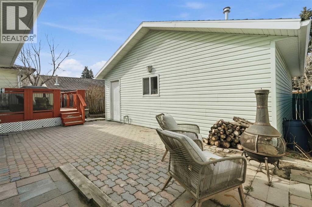 20 Dovely Way SE, Calgary, Alberta  T2B 2K8 - Photo 20 - A2304116