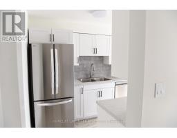 6 SILVER MAPLE CRESCENT, Barrie, Ontario