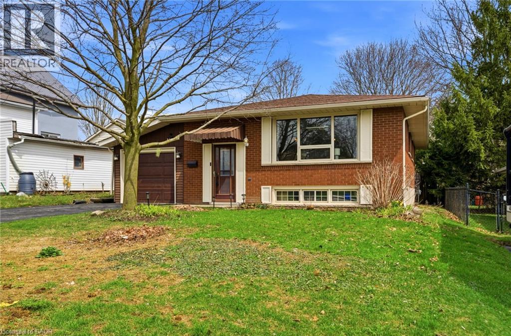 13 GREENWOOD Drive, New Hamburg, Ontario