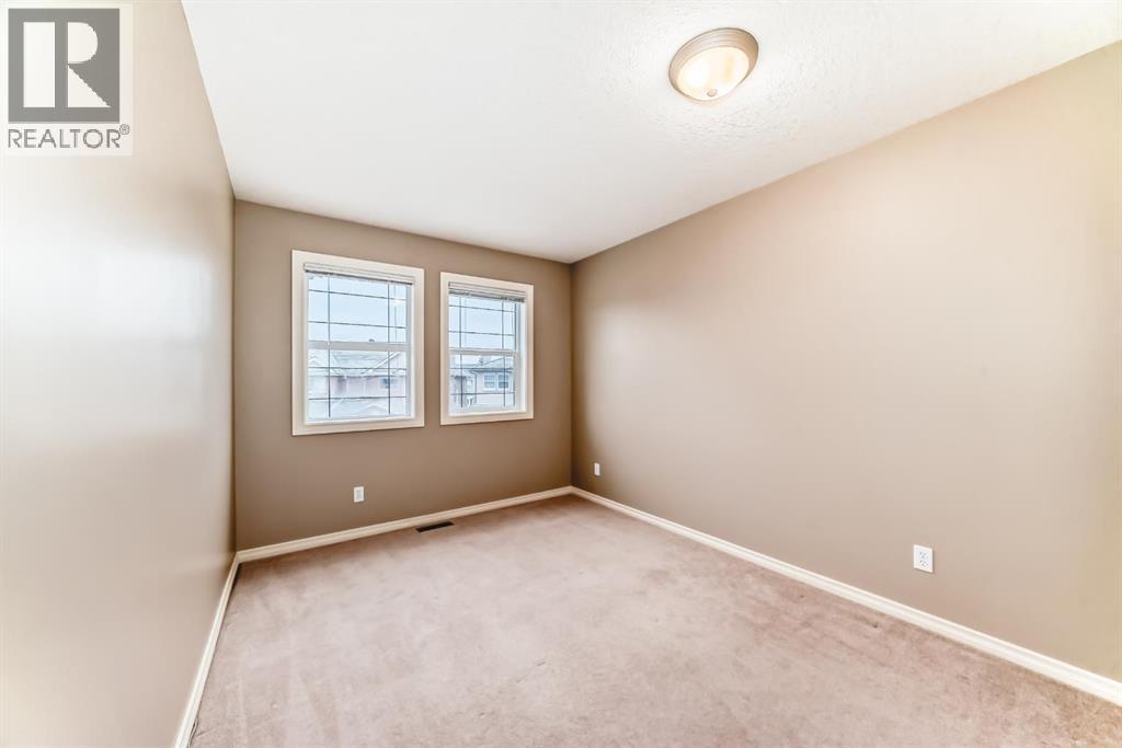 47 Royal Crest Court NW, Calgary, Alberta  T3G 5W3 - Photo 29 - A2295080