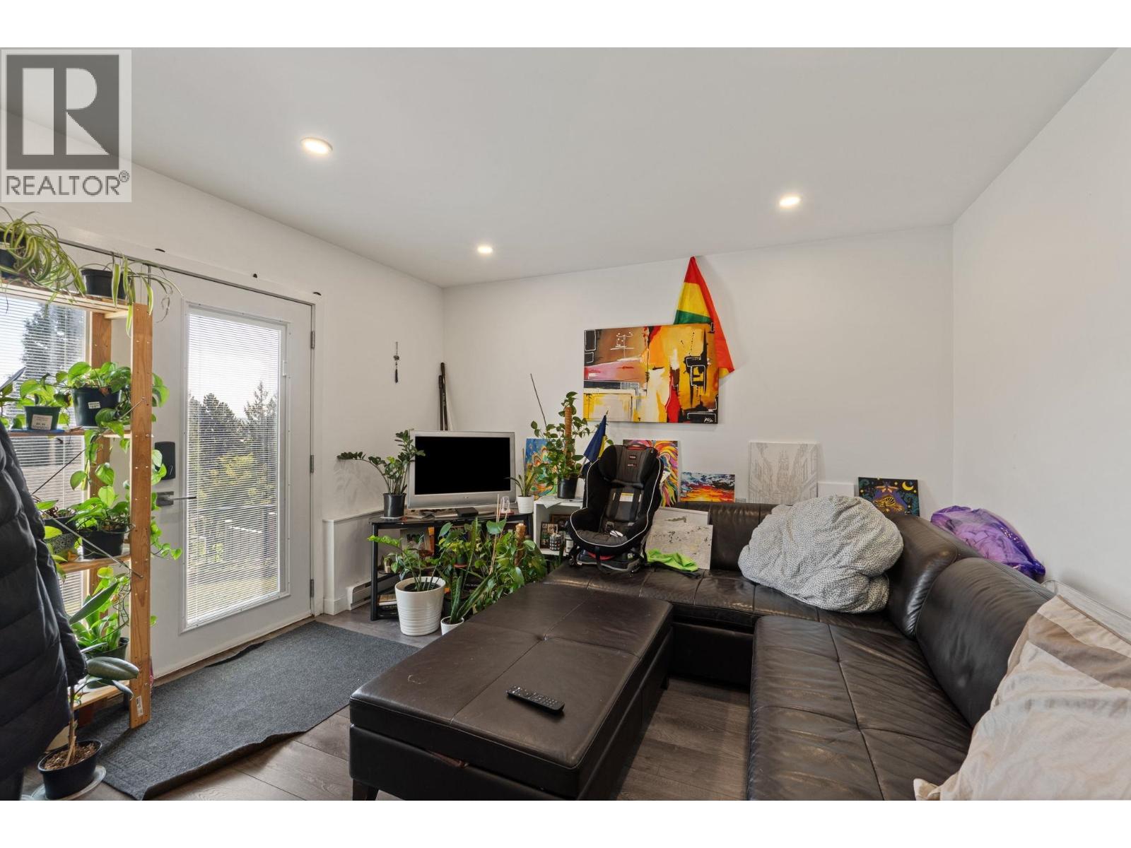 149 Mundy Street, Coquitlam, British Columbia  V3K 6E5 - Photo 5 - R3114411