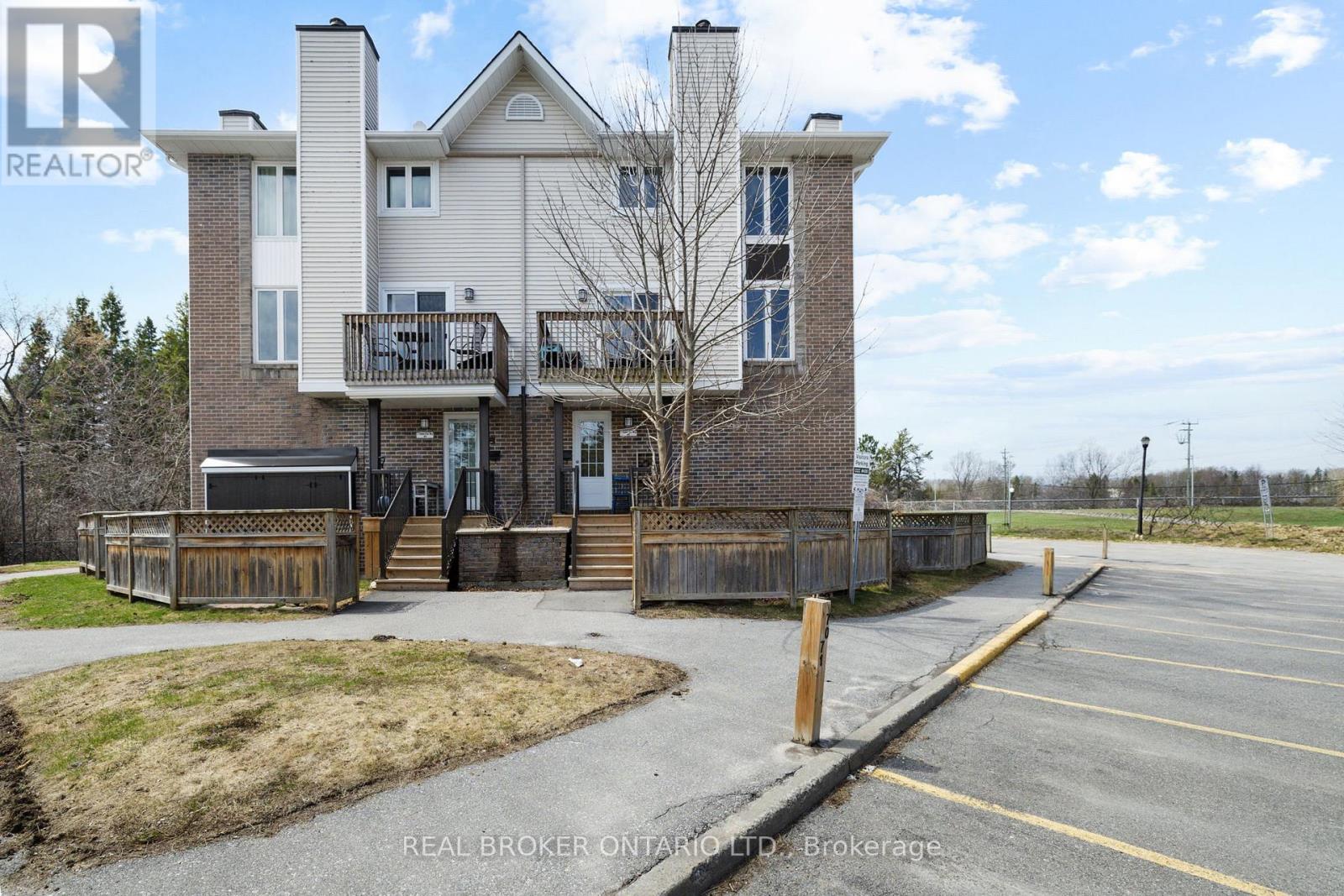 3 - 7 Timberview Way, Ottawa, Ontario  K2H 9M5 - Photo 2 - X13038560