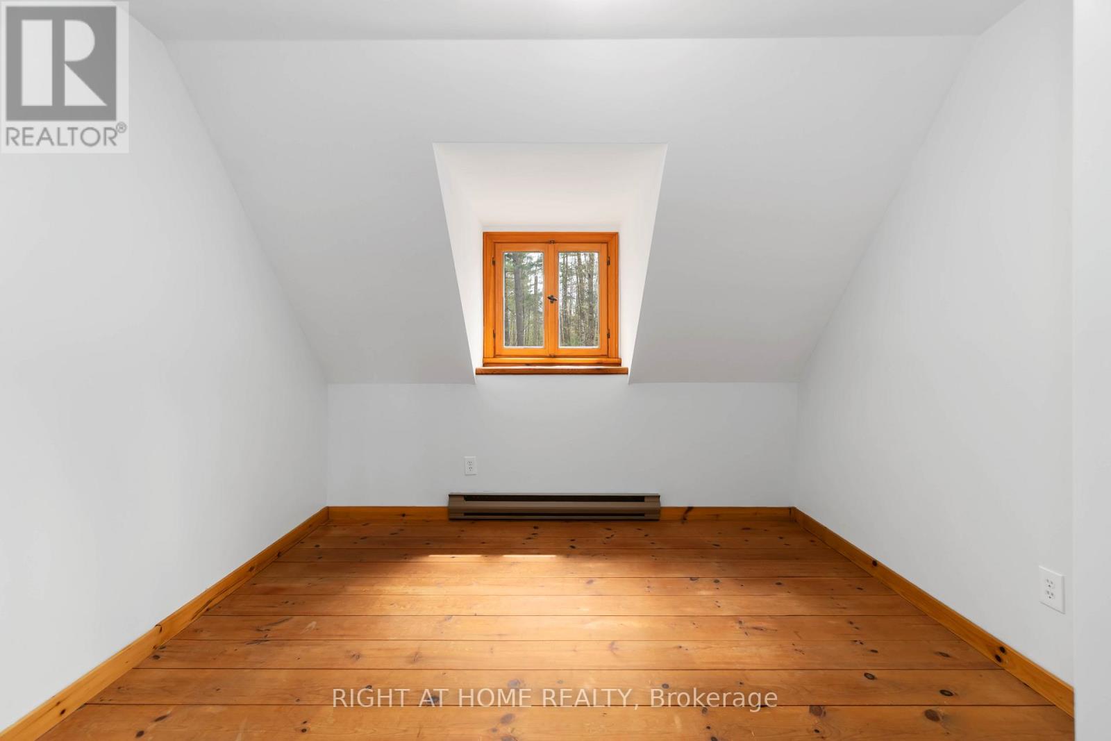 101 Myrtle Lane, Ottawa, Ontario  K0A 3M0 - Photo 26 - X12666050