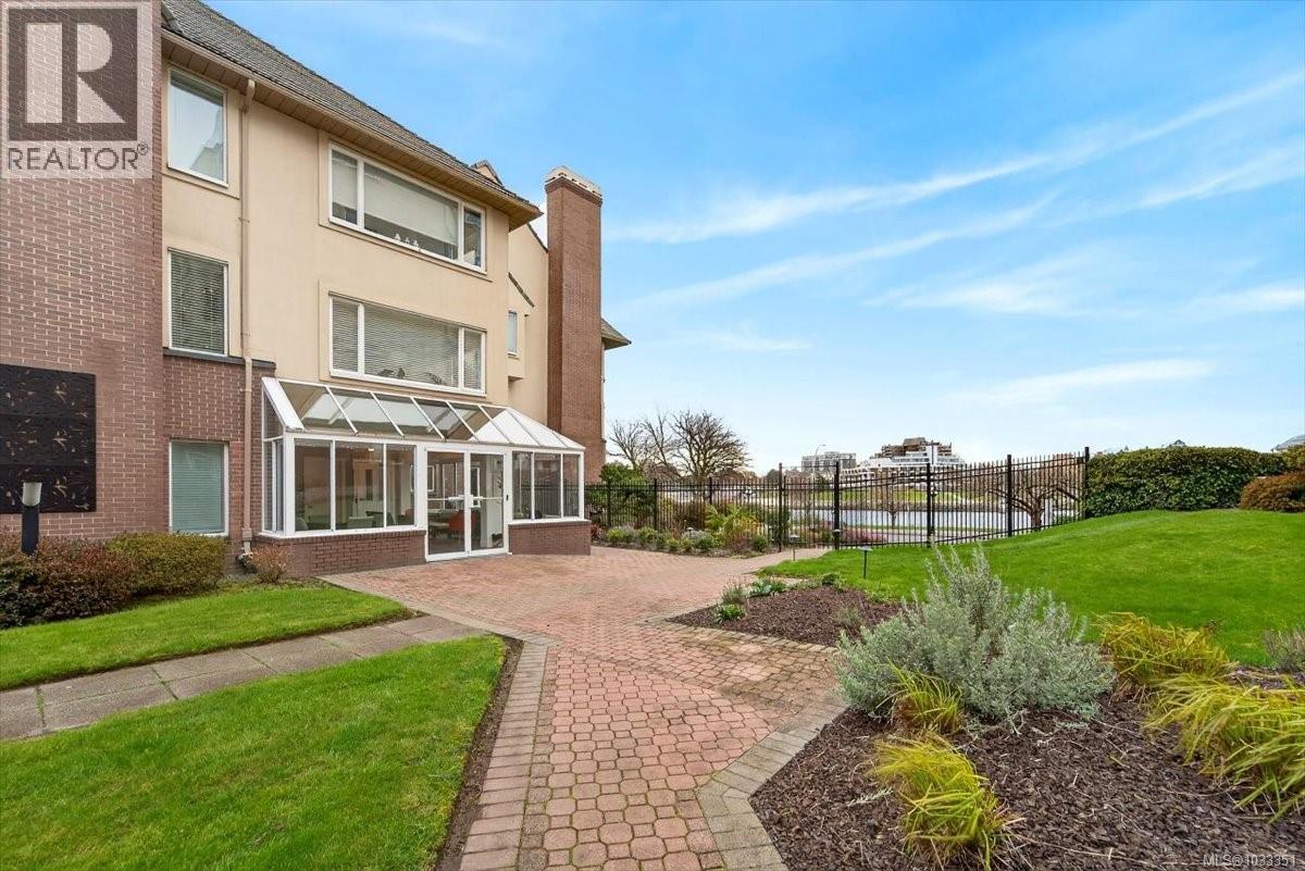216 50 Songhees Rd, Victoria, British Columbia  V9A 7J4 - Photo 29 - 1033351