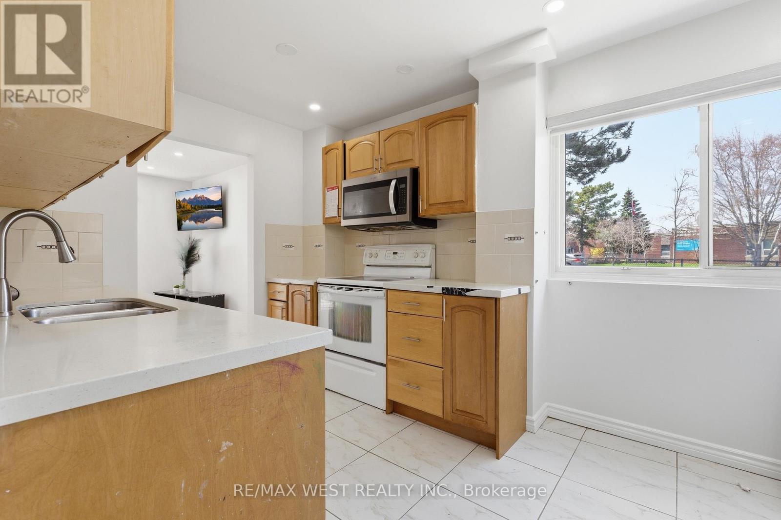 1 - 151 Wickson Trail, Toronto, Ontario  M1B 2L5 - Photo 18 - E13038612