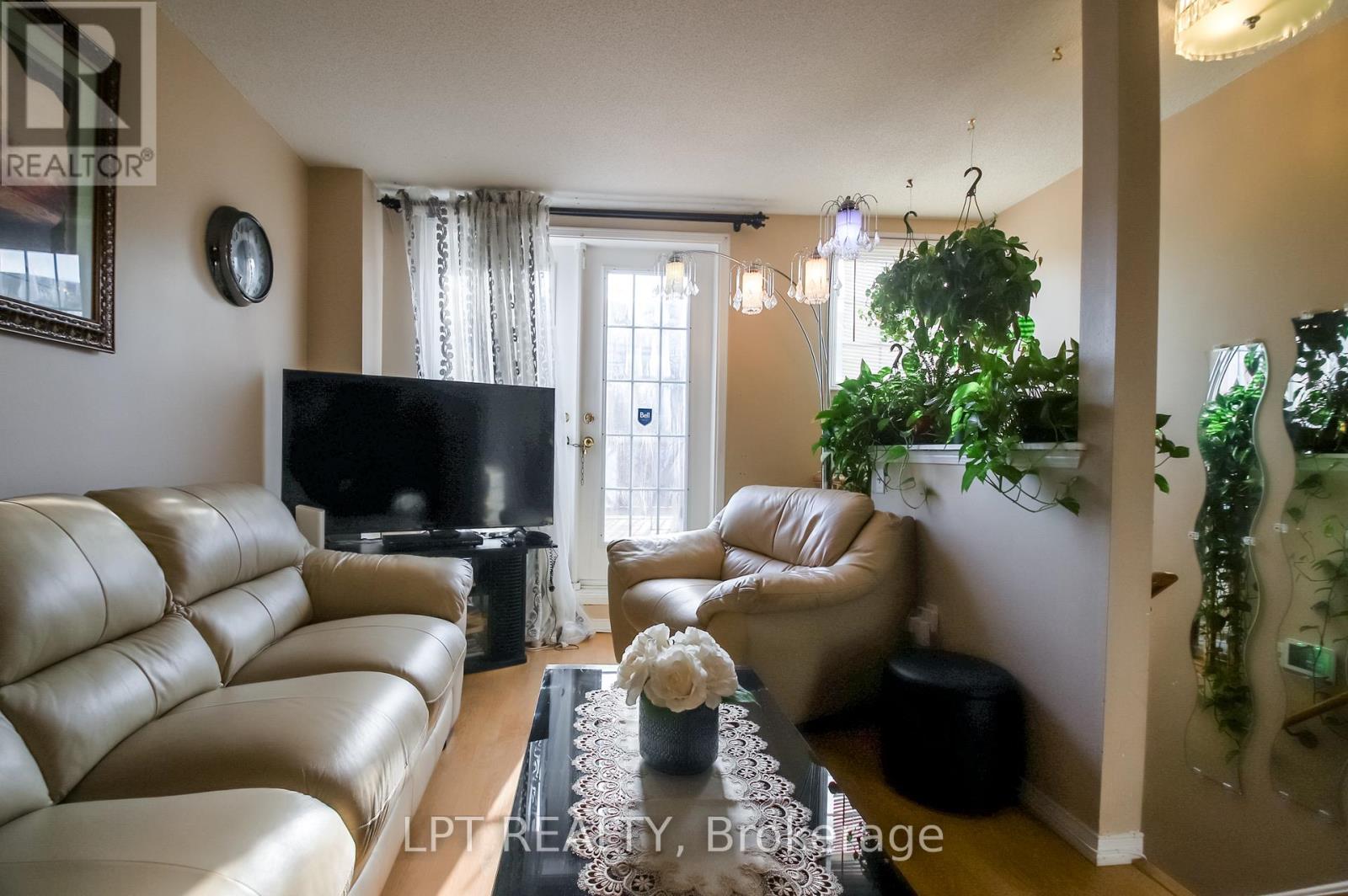 36 - 1378 Meadowvale Road, Toronto, Ontario  M1B 5Z4 - Photo 7 - E13038650