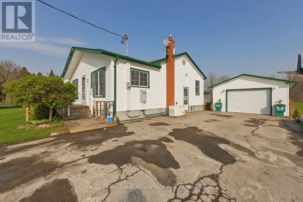 2347 Hancock Road, Clarington, Ontario  L1E 2M3 - Photo 3 - E13038656