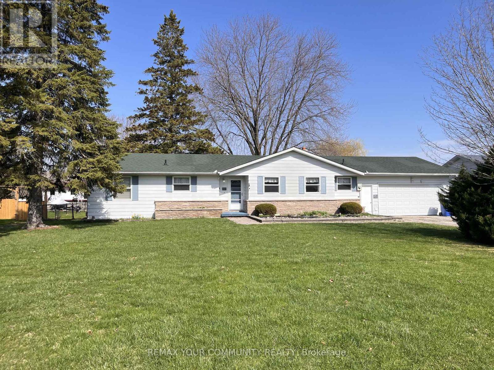 37 Canal Street, Georgina, Ontario  L4P 1K6 - Photo 3 - N13017942