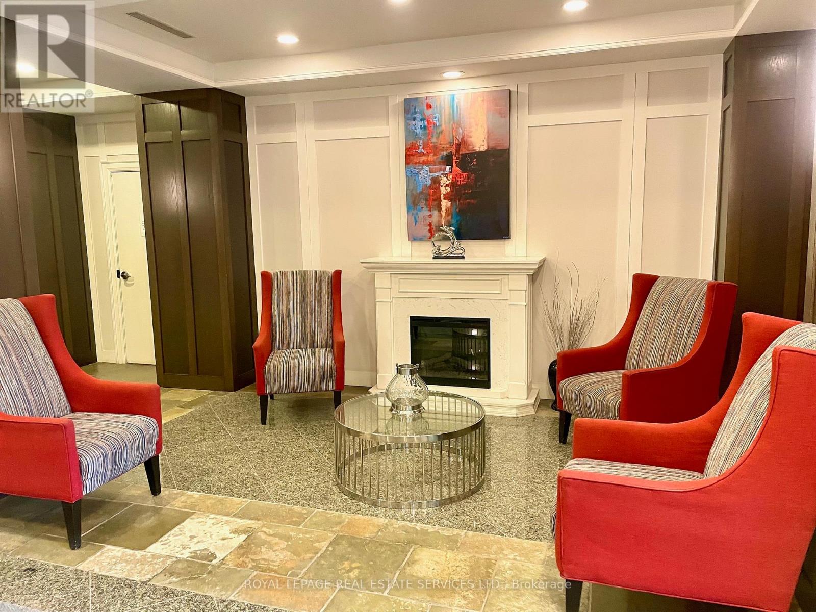 203 - 29 Northern Heights Drive, Richmond Hill, Ontario  L4B 4L8 - Photo 3 - N13038590