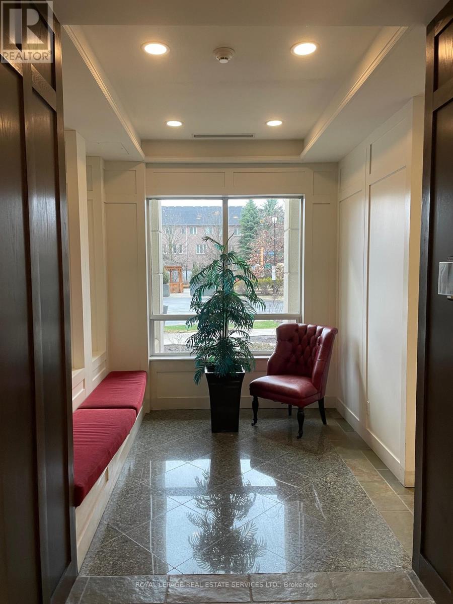 203 - 29 Northern Heights Drive, Richmond Hill, Ontario  L4B 4L8 - Photo 4 - N13038590