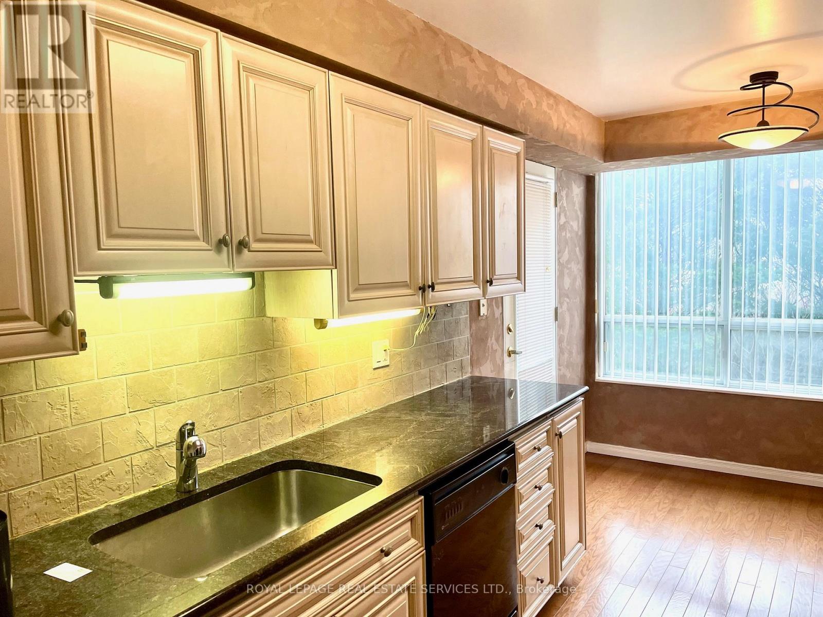 203 - 29 Northern Heights Drive, Richmond Hill, Ontario  L4B 4L8 - Photo 7 - N13038590