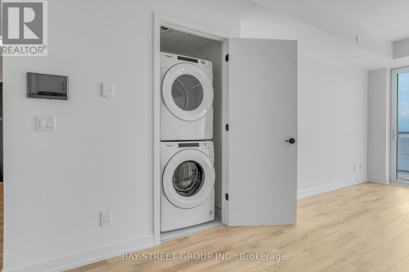 1809 - 335 Wheat Boom Drive, Oakville, Ontario  L6H 7Y1 - Photo 25 - W12838942