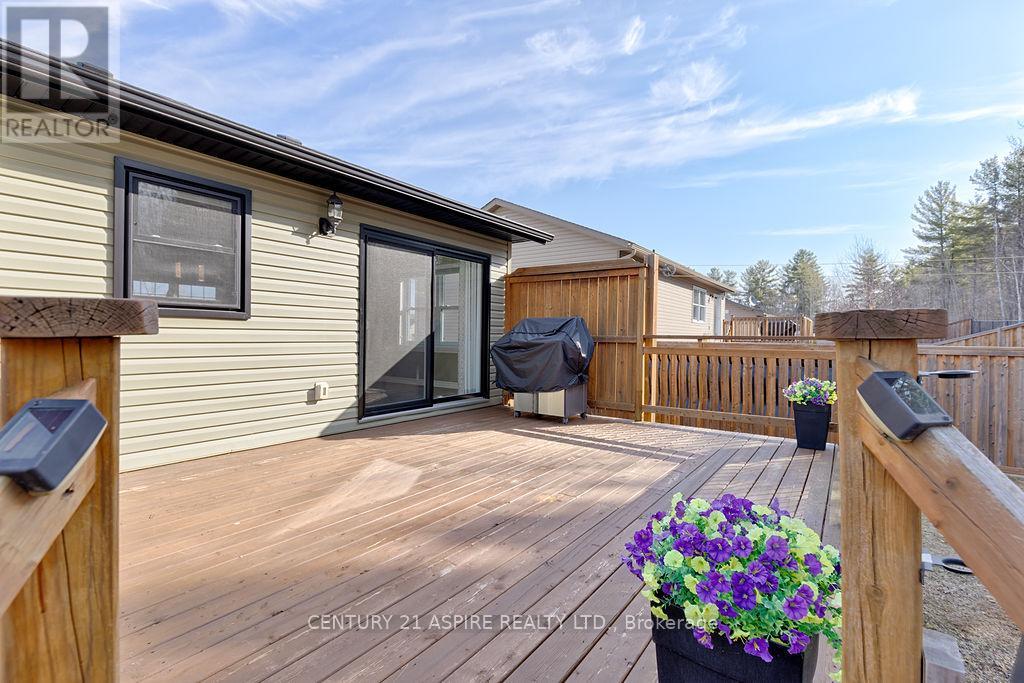 43 Dustin Drive, Petawawa, Ontario  K8H 0G3 - Photo 29 - X13034204