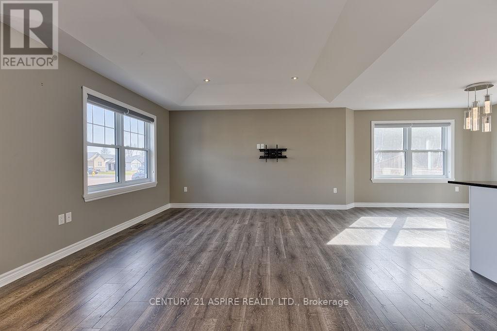 43 Dustin Drive, Petawawa, Ontario  K8H 0G3 - Photo 12 - X13034204